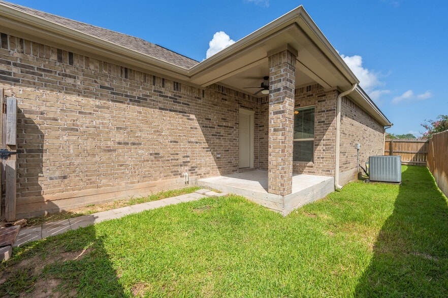 Building Photo - 3609 Haverford Rd