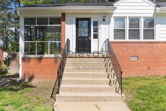 Building Photo - 9020 Weldon Dr