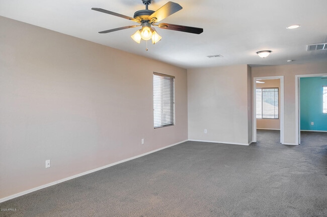 Building Photo - 401 S 166th Dr