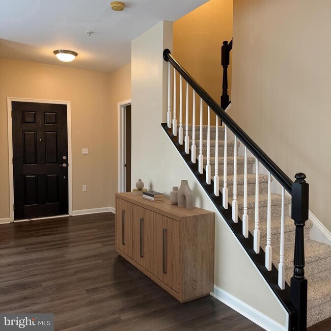 Building Photo - 6765 Hampton Bay Ln