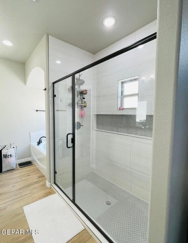 Building Photo - 2220 Tierra Delmonte Dr