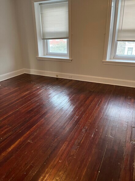 primary bedrm 2nd - 263 West Rittenhouse Street