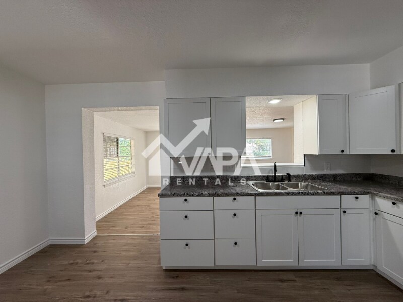 Building Photo - 311 Bertetti Dr