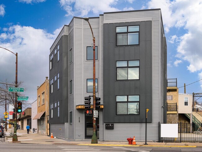 Building Photo - 5528 W Gettysburg St