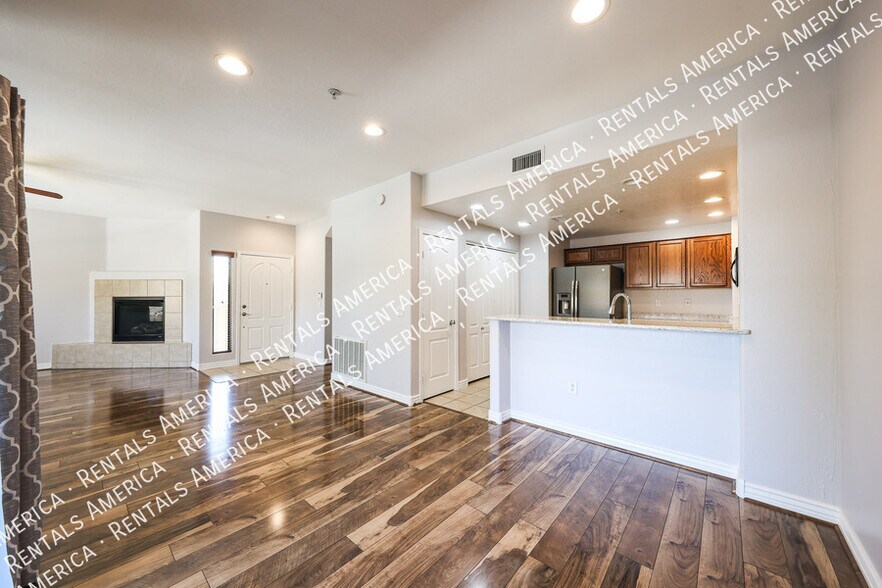 Building Photo - 21320 N 56th St