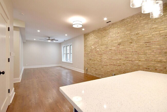 Building Photo - 225 A Washington Blvd