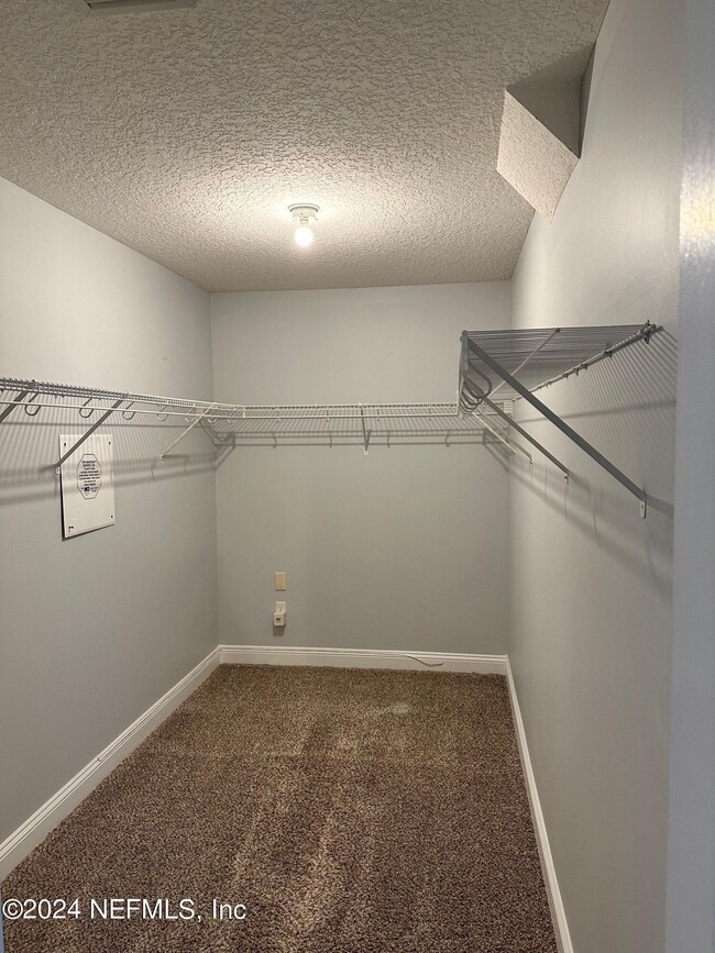 Building Photo - 1447 Barrington Cir
