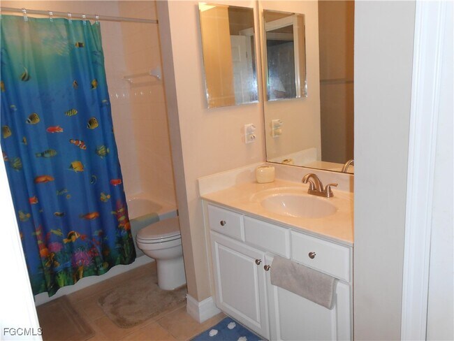 Building Photo - 10720 Ravenna Way