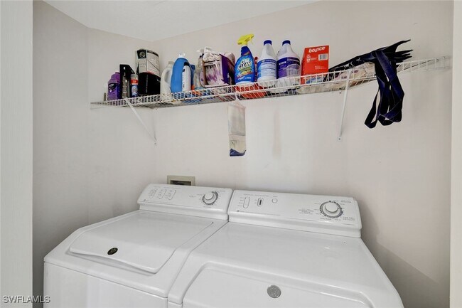 Building Photo - 262 Barefoot Beach Blvd