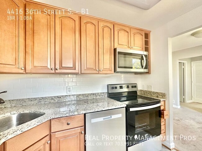 Building Photo - 4416 36th St S