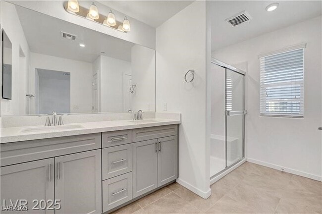 Building Photo - 1175 Heliodor Ave