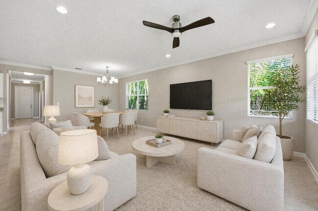 Building Photo - 4010 Tomoka Dr