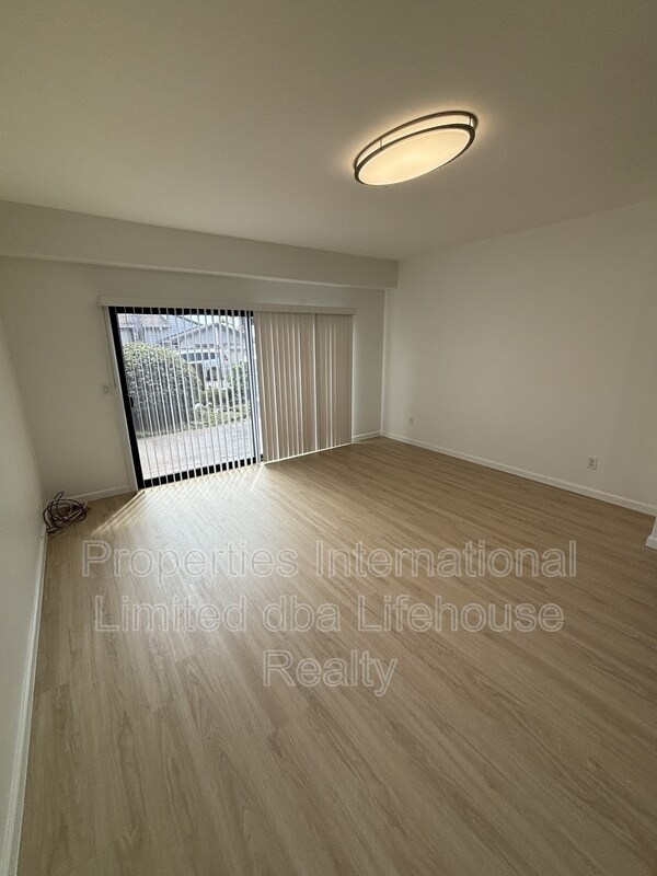 Building Photo - 95-797-797 Lanipaa St