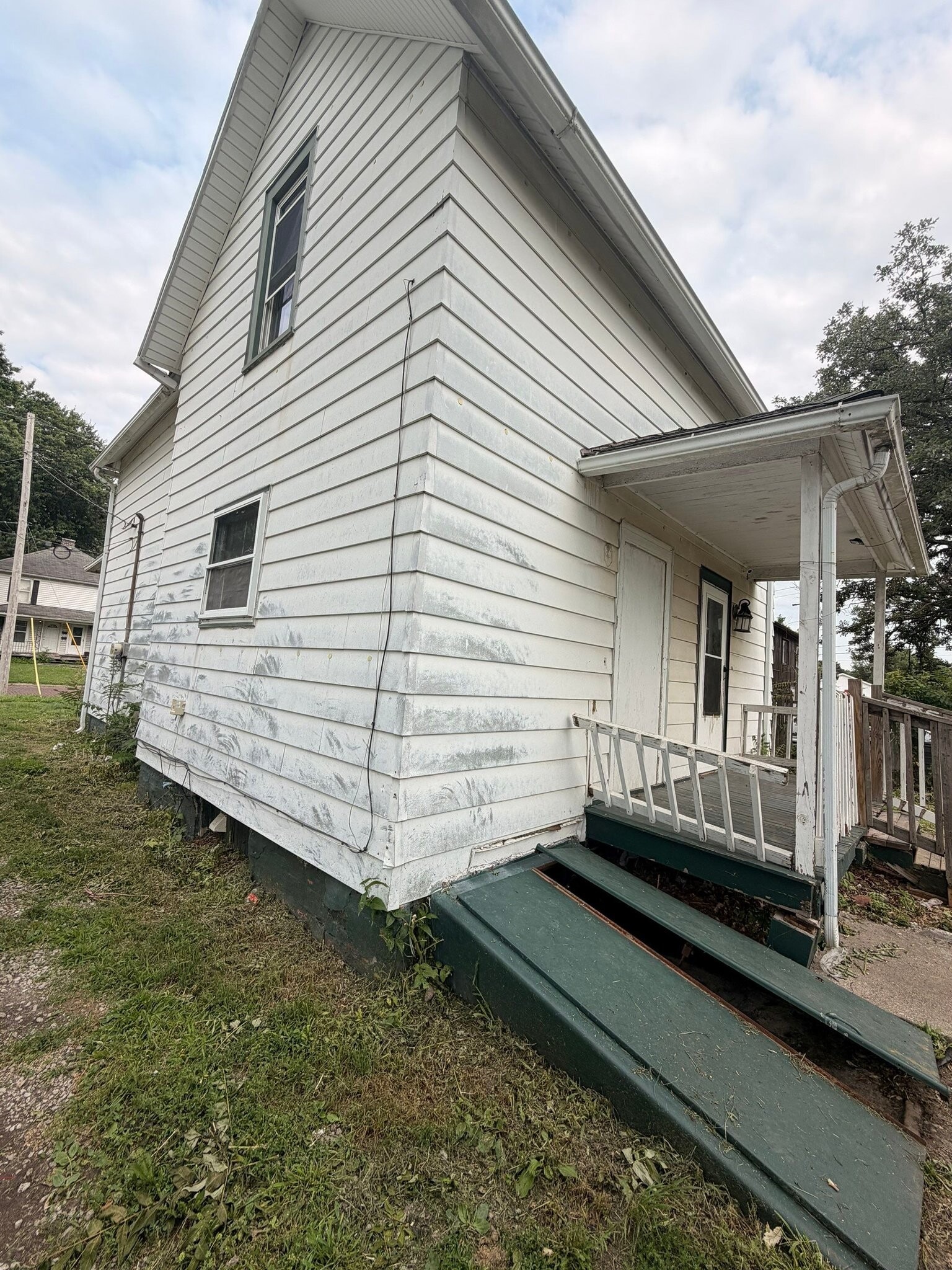 Building Photo - 235 S Whitesboro St