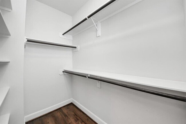Building Photo - 310 Eado Park Cir