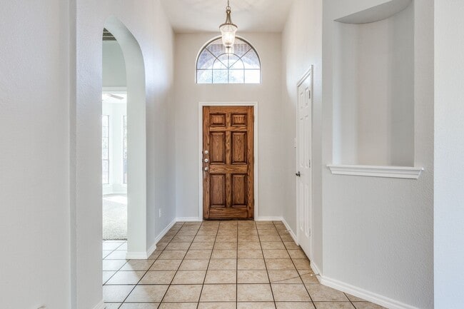 Building Photo - 10208 Los Barros Trail