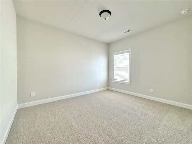 Building Photo - 3227 Madeira Dr