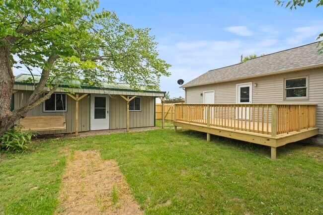Building Photo - 1204 Derek Dr