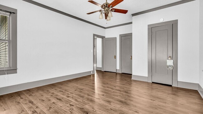 Building Photo - Two Bed Located in SW Ardmore
