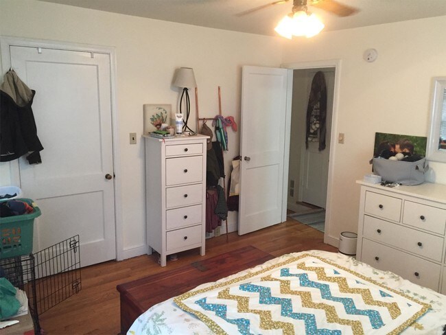 Building Photo - 2604 N Winchester St