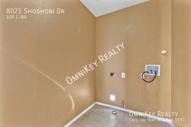 Building Photo - 8021 Shoshoni Dr