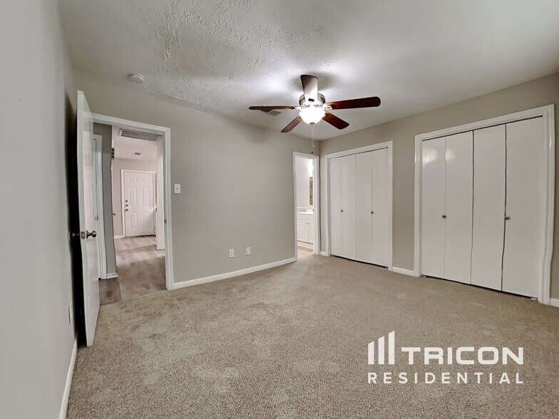 Building Photo - 14202 Clear Forest Dr