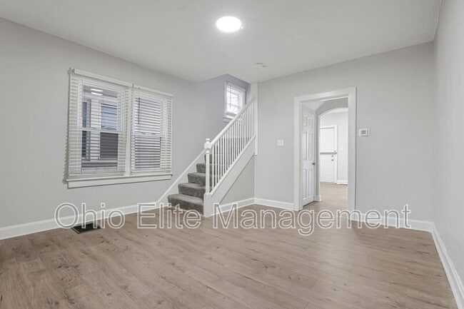 Building Photo - 1115 S Ohio Ave