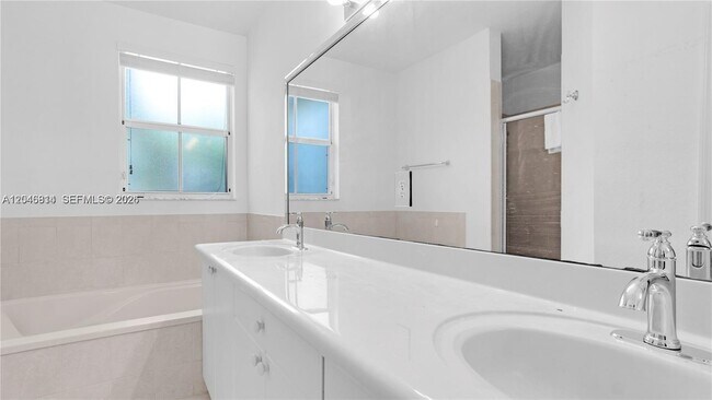 Building Photo - 10863 NW 85th St