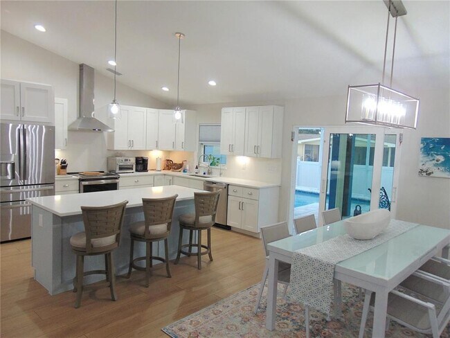 Building Photo - 451 Tanager Rd