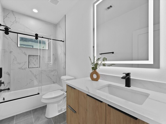 Building Photo - 2592 W Tidwell Rd