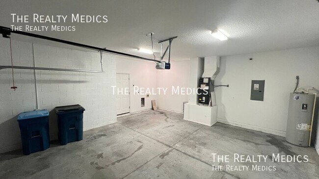 Building Photo - 1342 Defender St NW