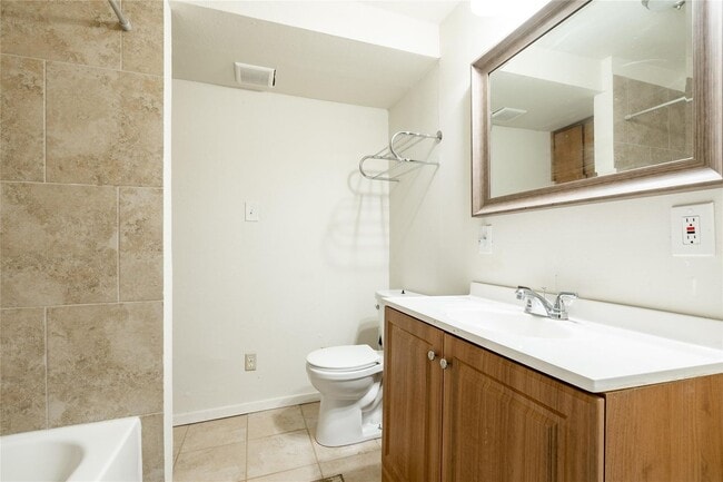 Building Photo - Convenience Plus