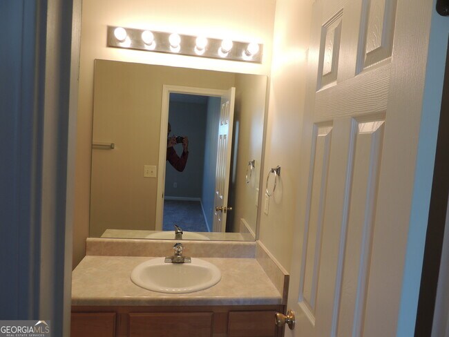 Building Photo - 5659 Windfall Ln