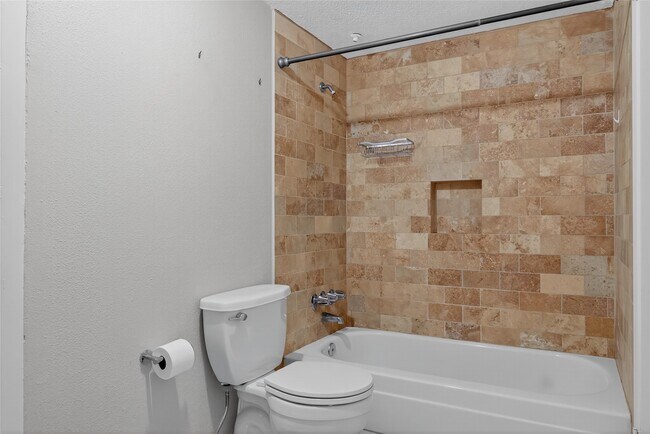 Building Photo - 10555 Turtlewood Ct