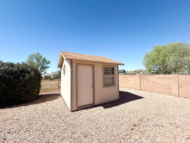 Building Photo - 4150 N Kachina Way