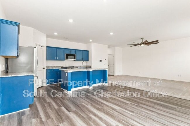 Building Photo - 484 Pender Woods Dr