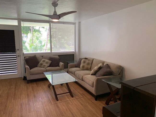 Building Photo - Fully Furnished. Updated. Waikiki (No parking)