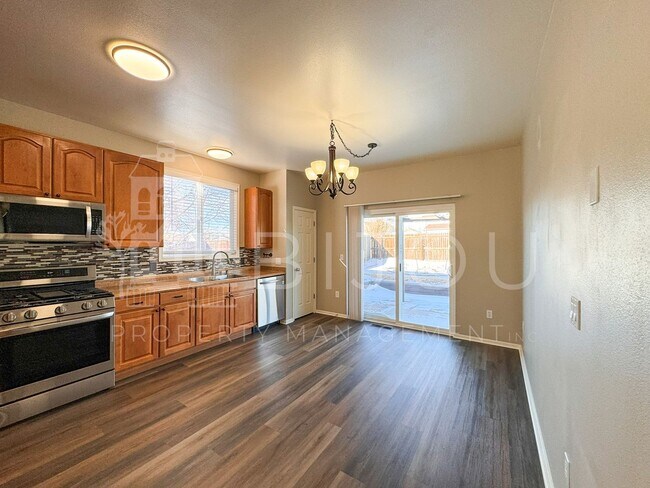 Building Photo - Woodmen Hills Ranch Home