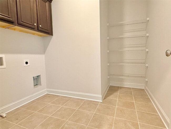 Building Photo - 614 Harrington Hills