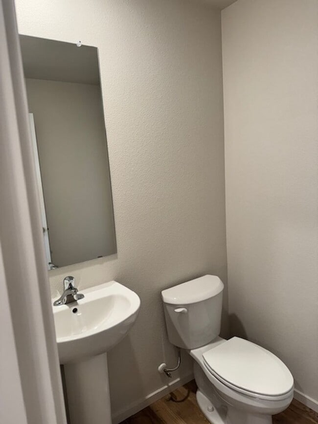 Building Photo - BRAND NEW 4 BEDROOM HOUSE W/ UPGRADES