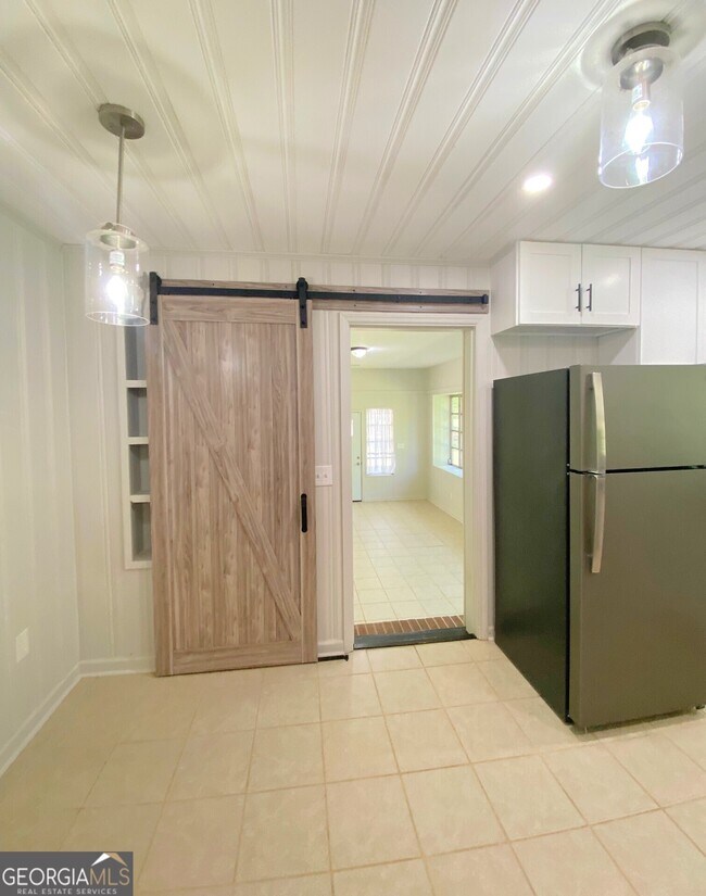 Building Photo - 8308 Villa Rica Hwy