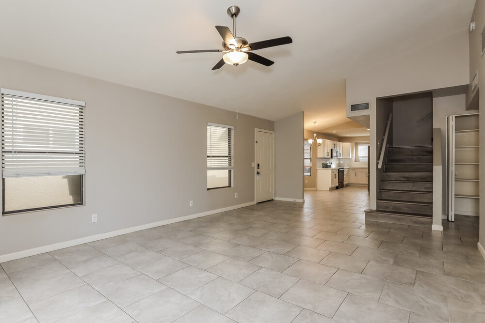 Building Photo - 8724 W John Cabot Rd