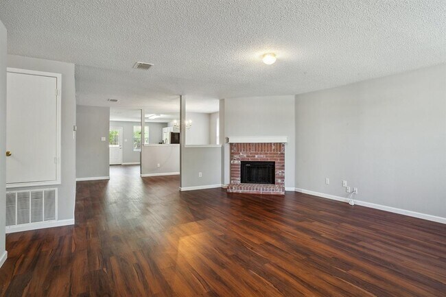 Building Photo - 3335 Lipizzan Dr