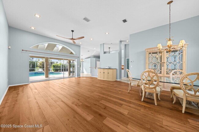 Building Photo - 908 Fostoria Dr