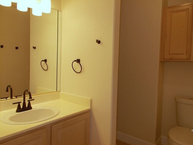 Building Photo - Charming Home in Gated Melrose Park Estates with Dual Fireplaces & Covered Patio