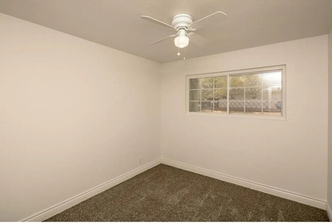Building Photo - Remodeled 4-Bedroom Home in the Heart of K...
