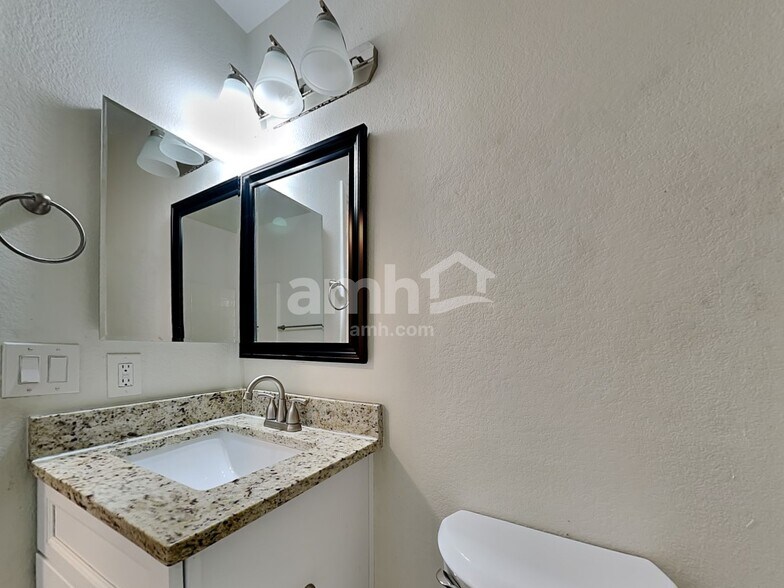 Building Photo - 15374 W Gelding Dr