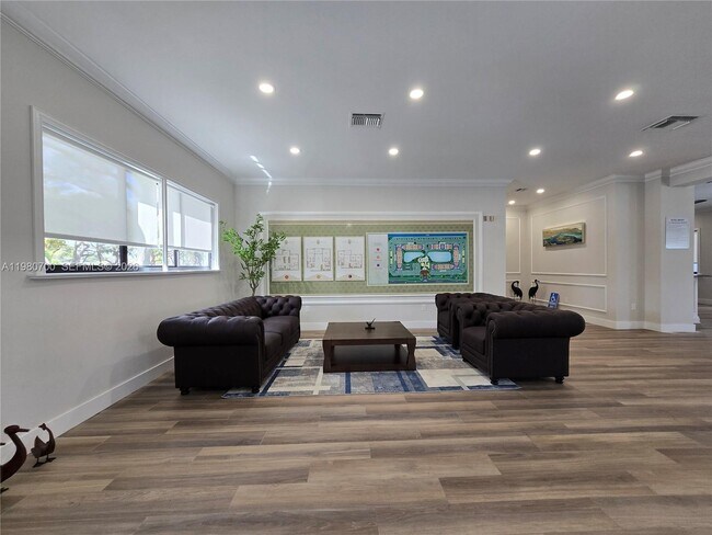 Building Photo - 2620 S University Dr