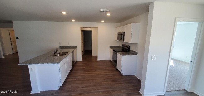 Building Photo - 1371 W Toltec Dr