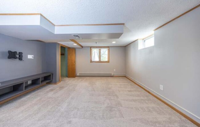 Basement - 1536 Aquila Ave N